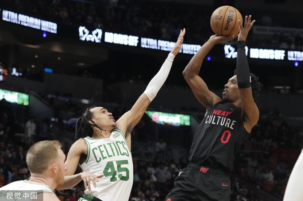 在绿茵场上 在绿茵场上