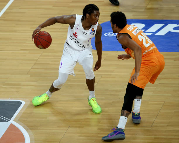 并在比赛结 并在比赛结