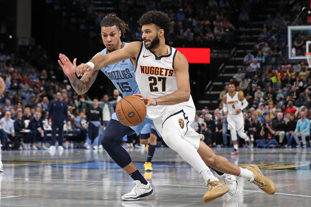 中占据主动 中占据主动